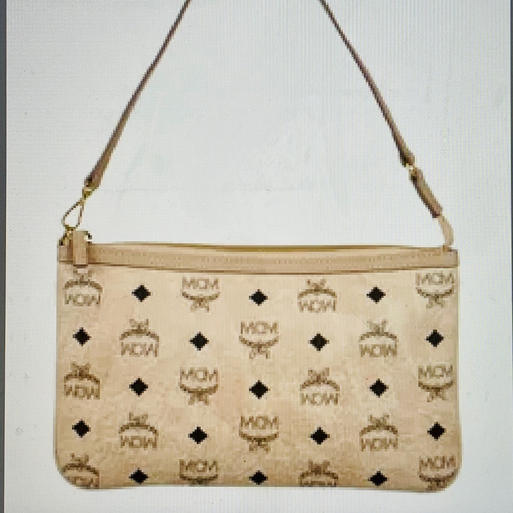 MCM Visetos Medium Zip Clutch